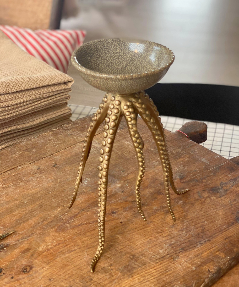 Asiatides Octopus Skål Grå