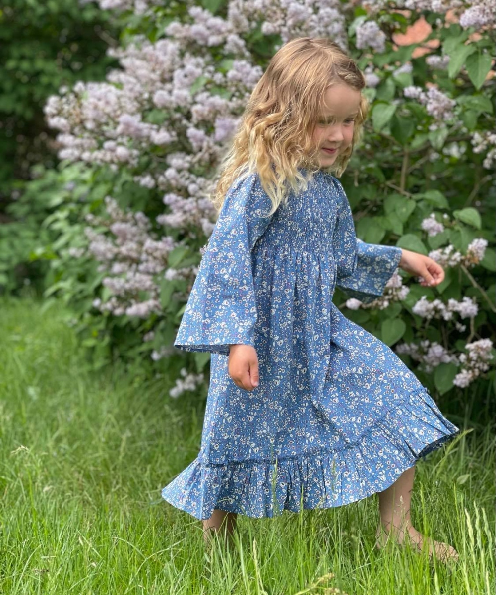 BY IDA Josefine Kjole Blå Blomstrete
