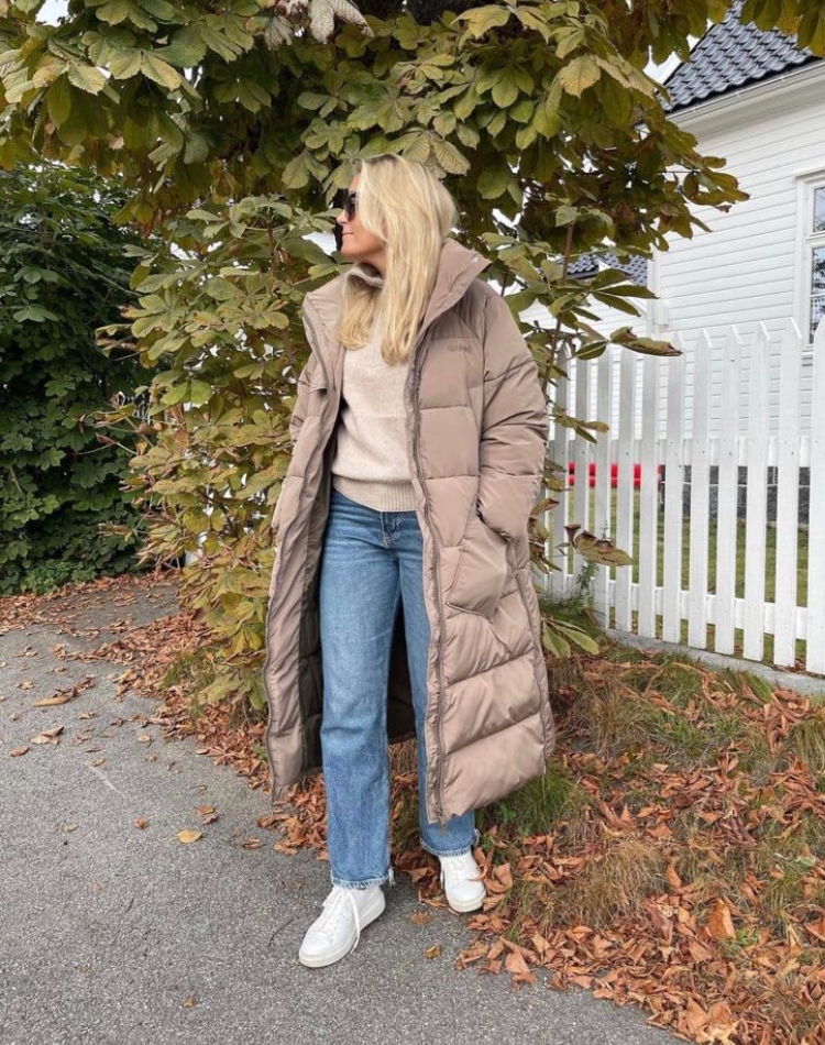 GANNI Oversized Tech Puffer Jakke Fossil