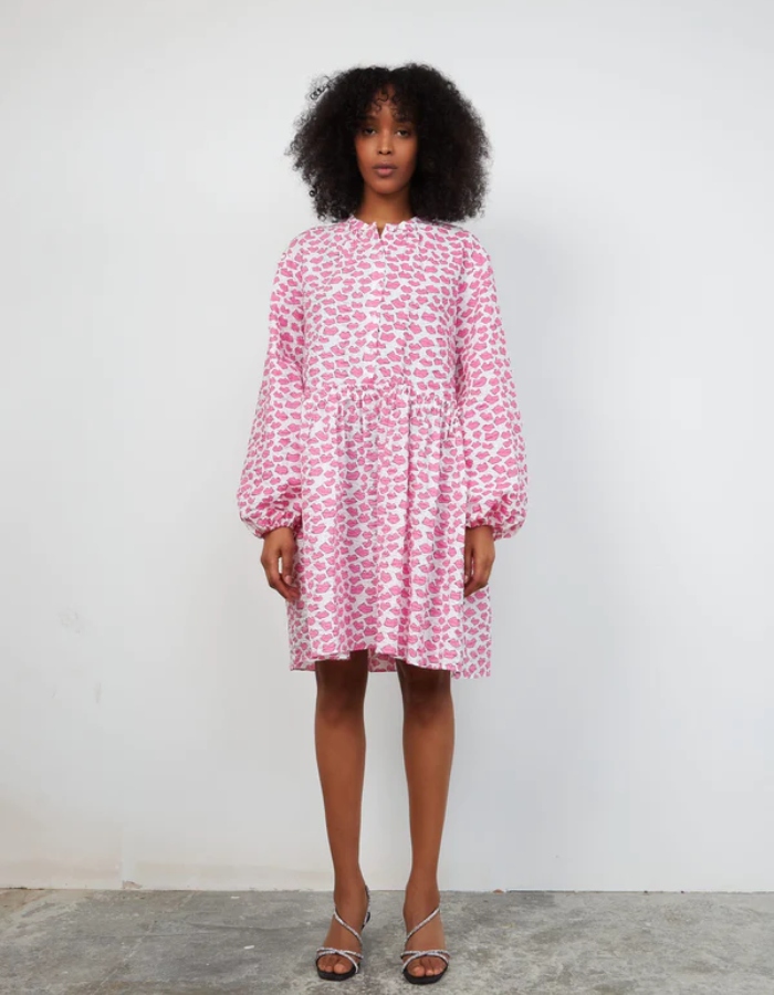 Stella Nova Line Joe Kjole White With Pink Kiss