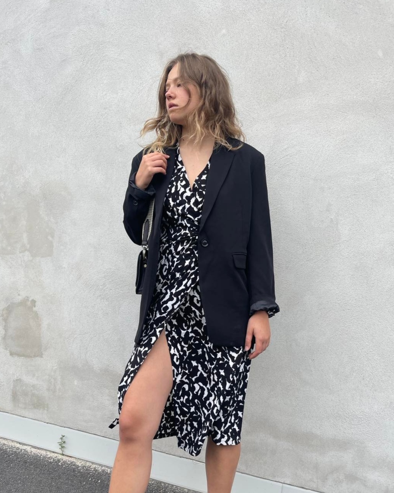 Neo Noir Fisher Blazer Sort