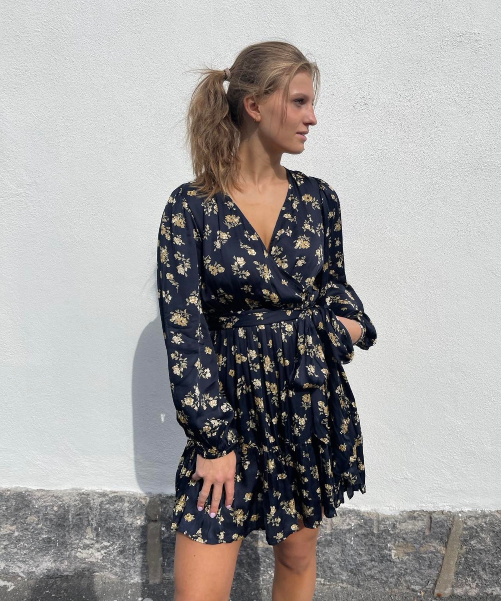 MISSMAYA Ingrid Kjole Vintage Bloom