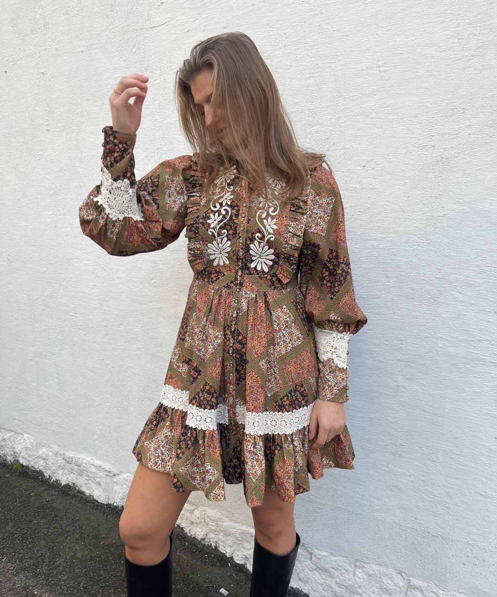 by TiMo Winker Cotton Mini Kjole Patchwork