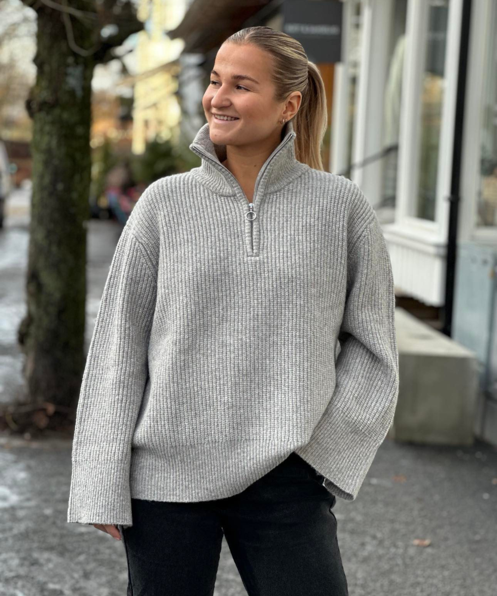 Neo Noir Nevena Solid Genser Grå