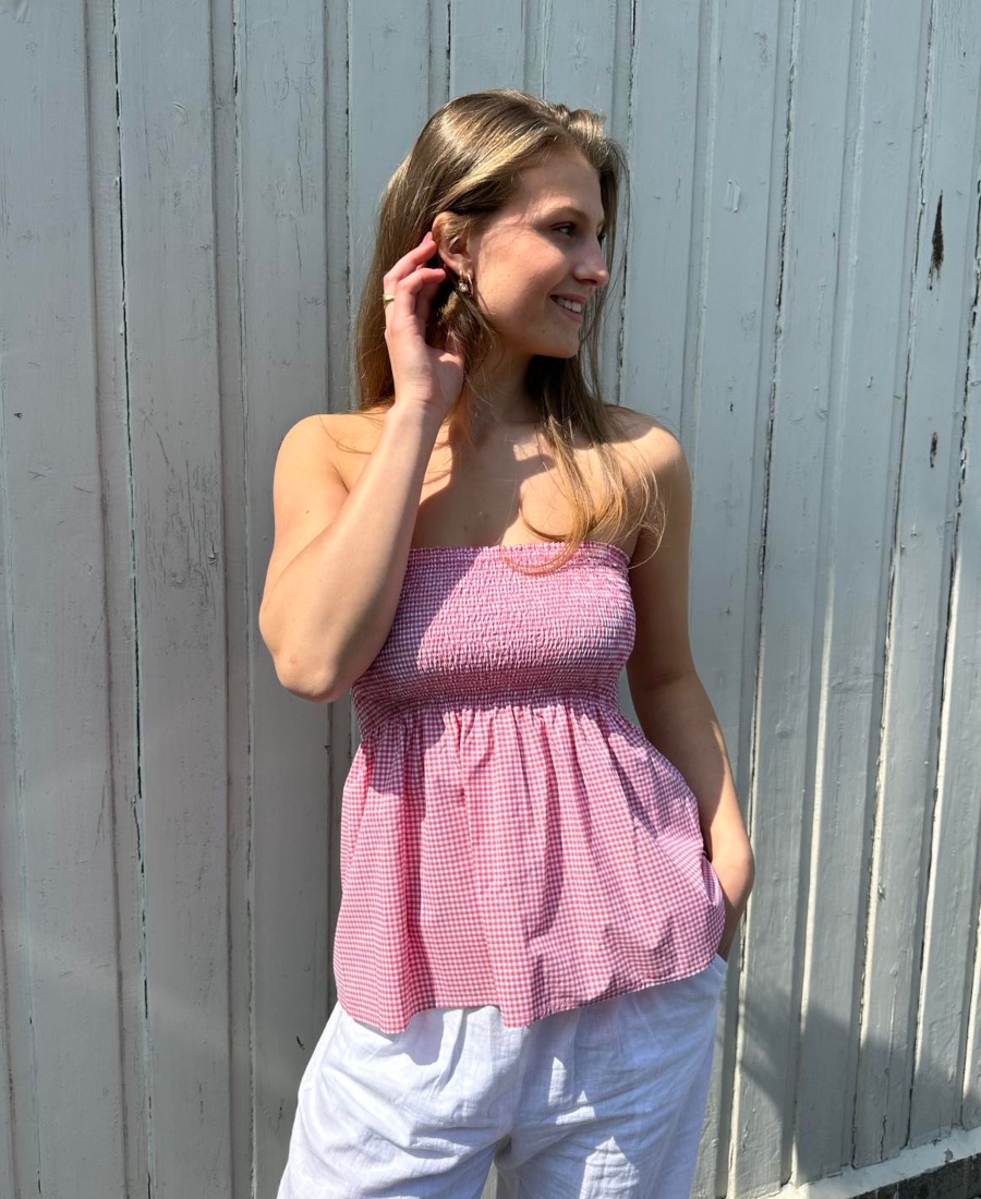 BY IDA Malla Topp Ruter Rød Onesize