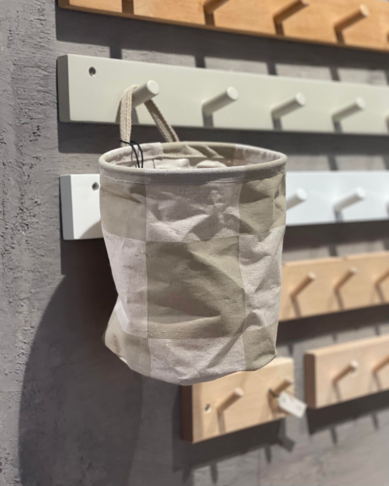 OYOY Living Design Chess Skittentøyskurv Small Clay Offwhite