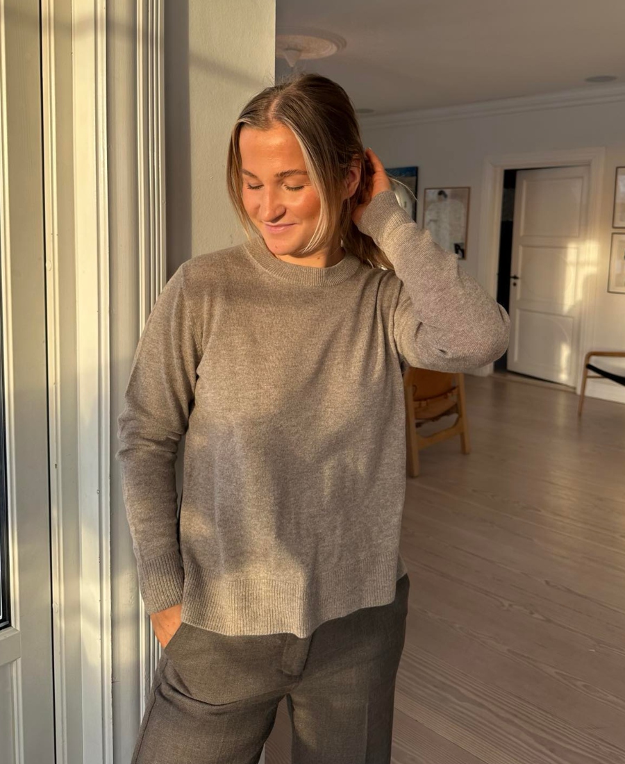 Levete Room Eloise 2 Genser Brun Melert