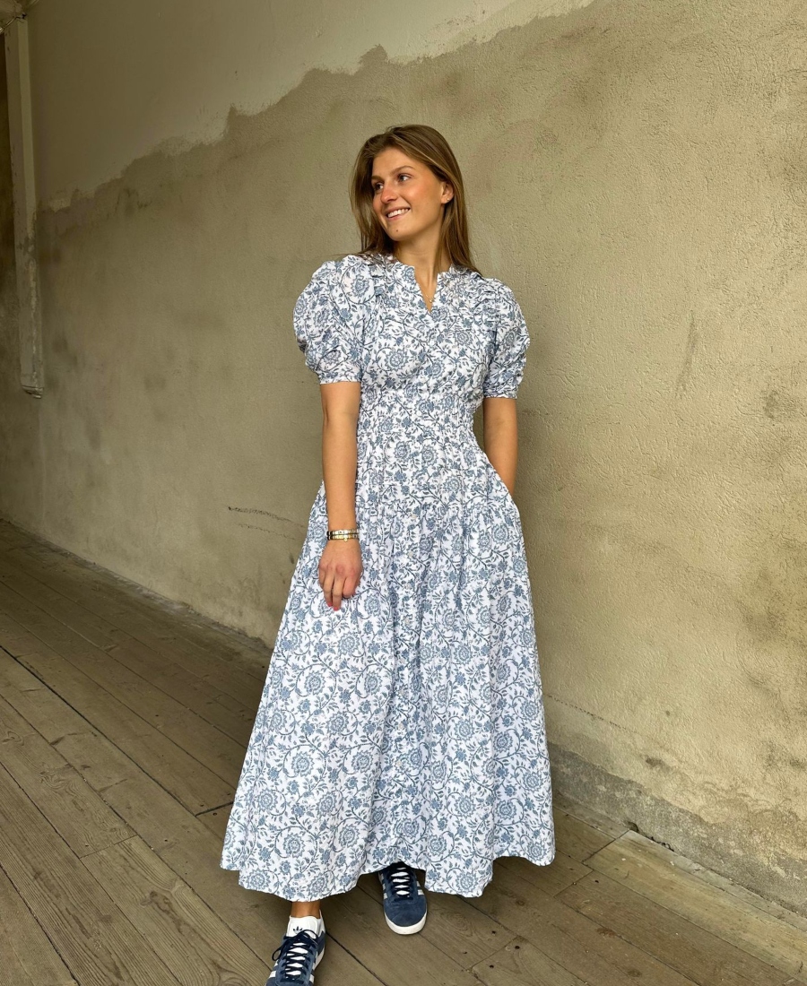 MISSMAYA Fabienne Kjole Bluebell