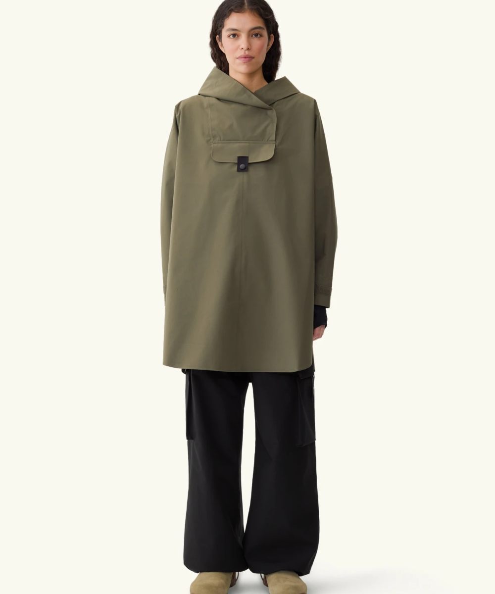 BLÆST Bergen Poncho Grape Leaf