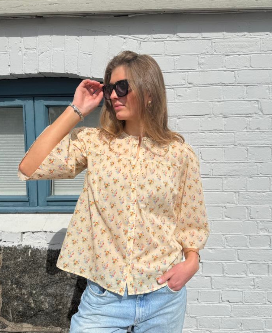 Stella Nova Delicate Printed Cotton Bluse Hearts