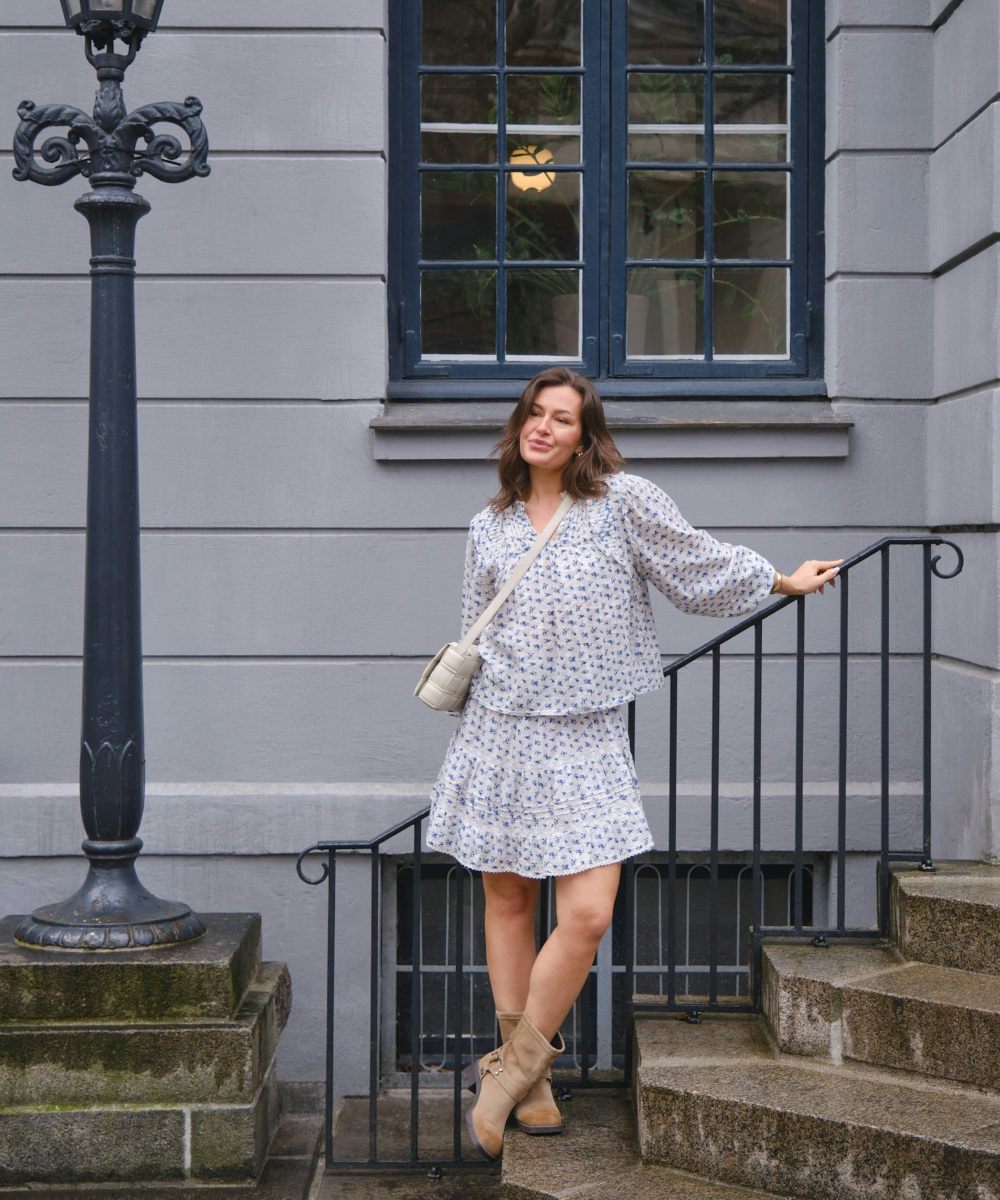 Neo Noir Nipoa Dot Flower Bluse Blå - Bilde 2