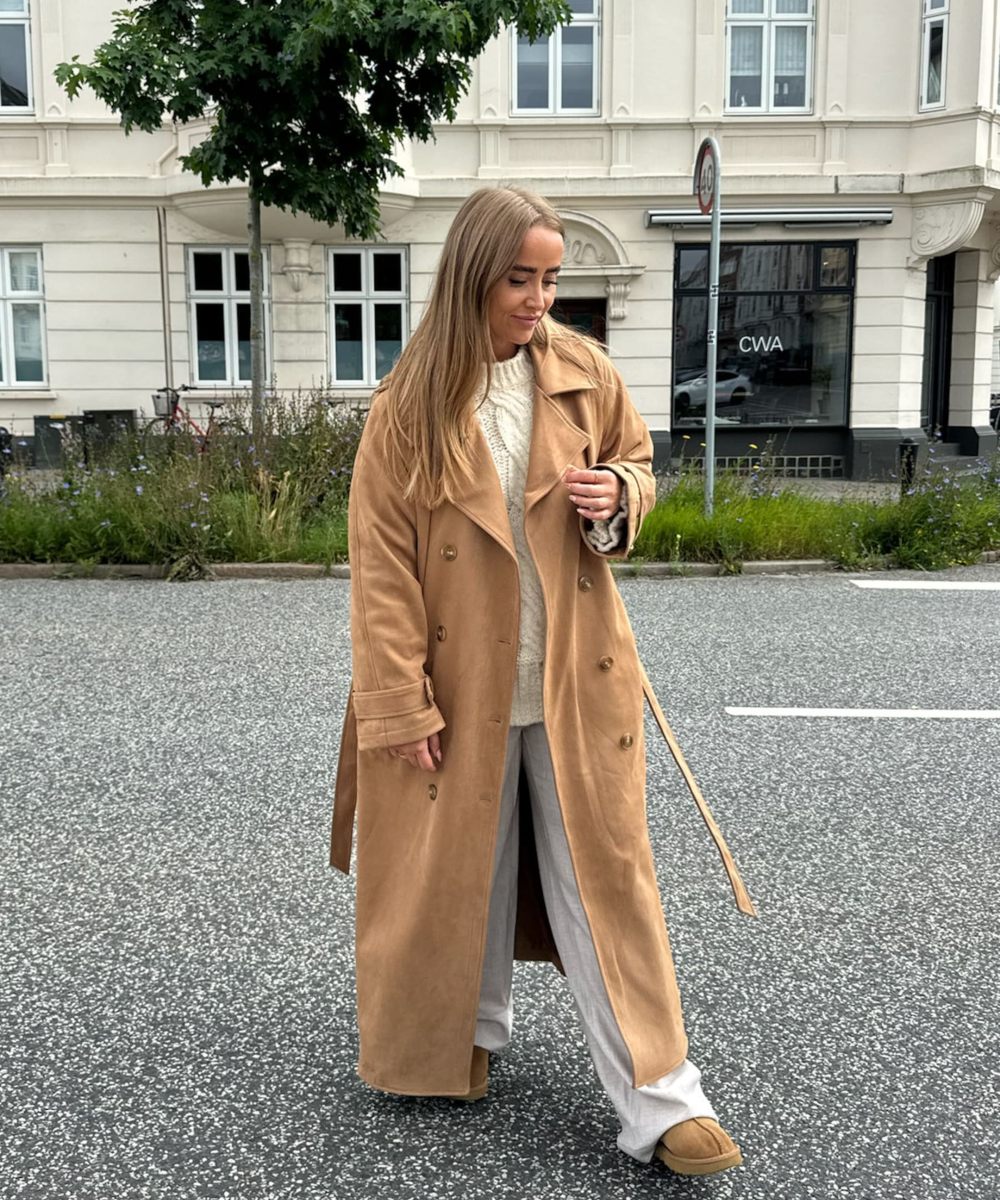 BYIC Tillie Trenchcoat Kåpe Tan