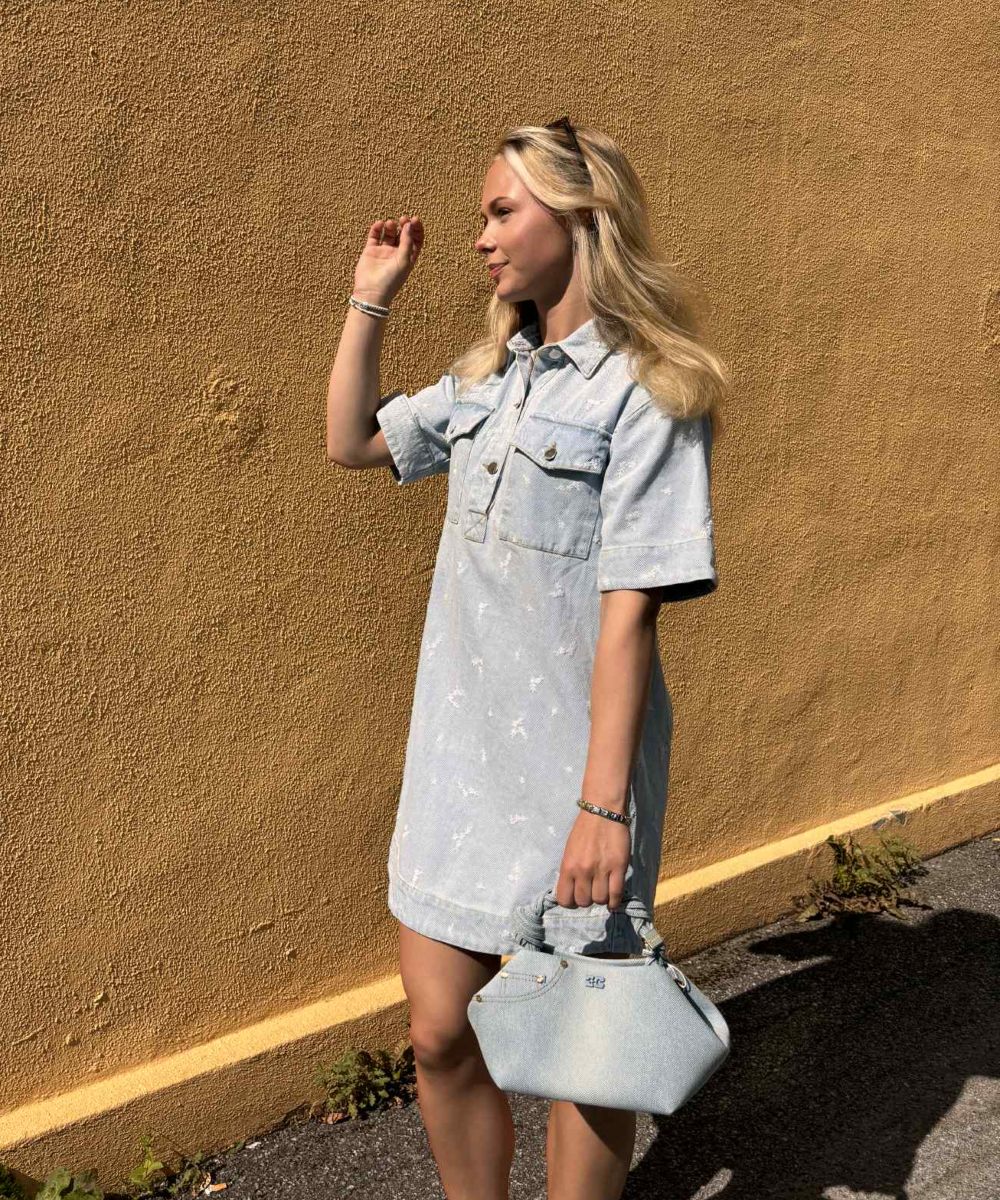 Neo Noir Saras Denim Embroidery Kjole Lys Blå