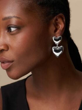 ORELIA Statement Voluminous Heart Drop Earrings Sølv