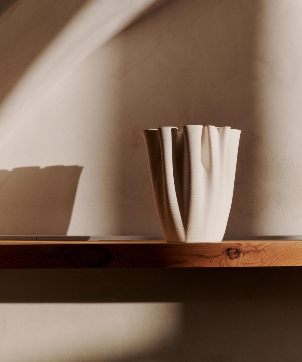 Ferm Living Dedali Vase Offwhite H18