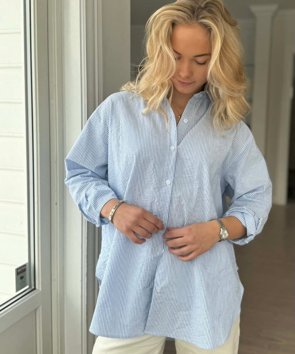 BY IDA Charlie Stripe Oversize Skjorte KLassisk Blå Hvit