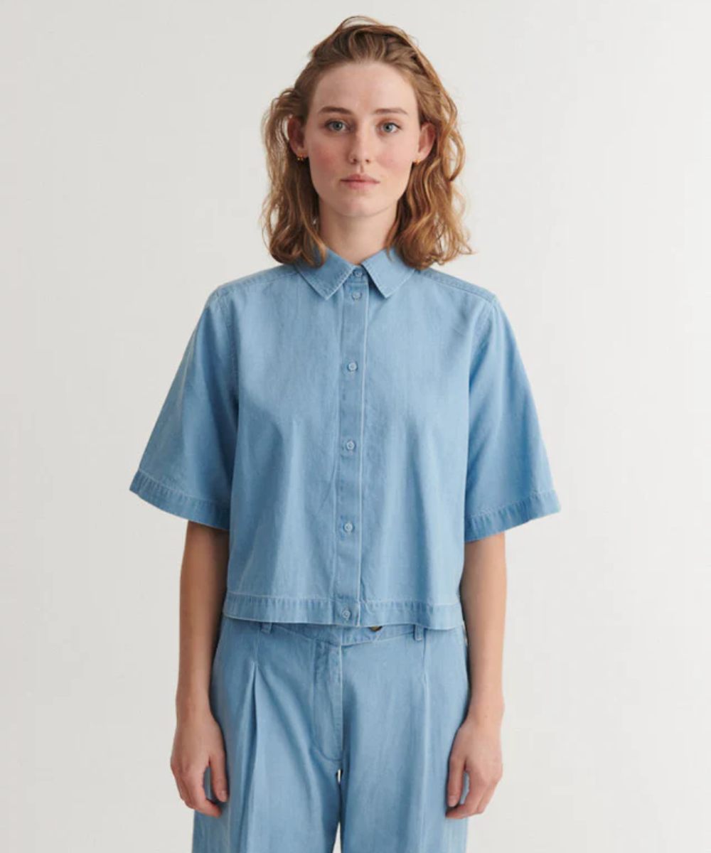 basic apparel Cody SS Denim Skjorte Light Wash