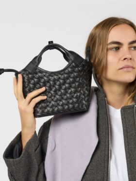 O My Bag Mara Mini Veske Black Woven Classic Leather