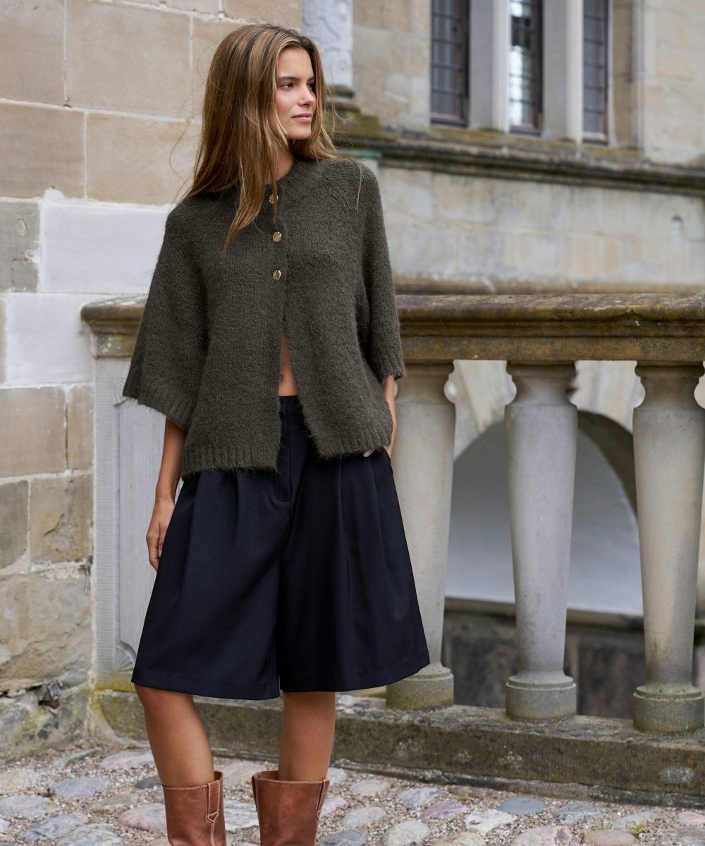 Neo Noir Benuta Fluffy Cardigan Army