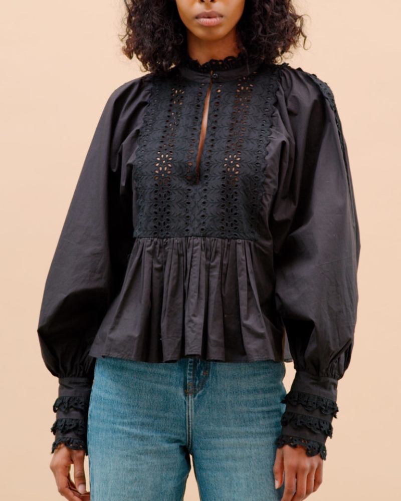 by TiMo Broderie Anglaise Bluse Sort