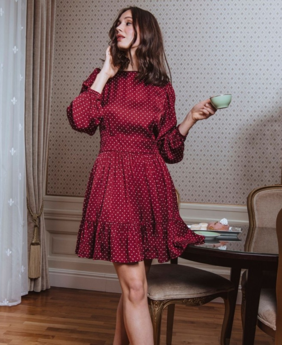 MISSMAYA Rosie Kjole Merlot