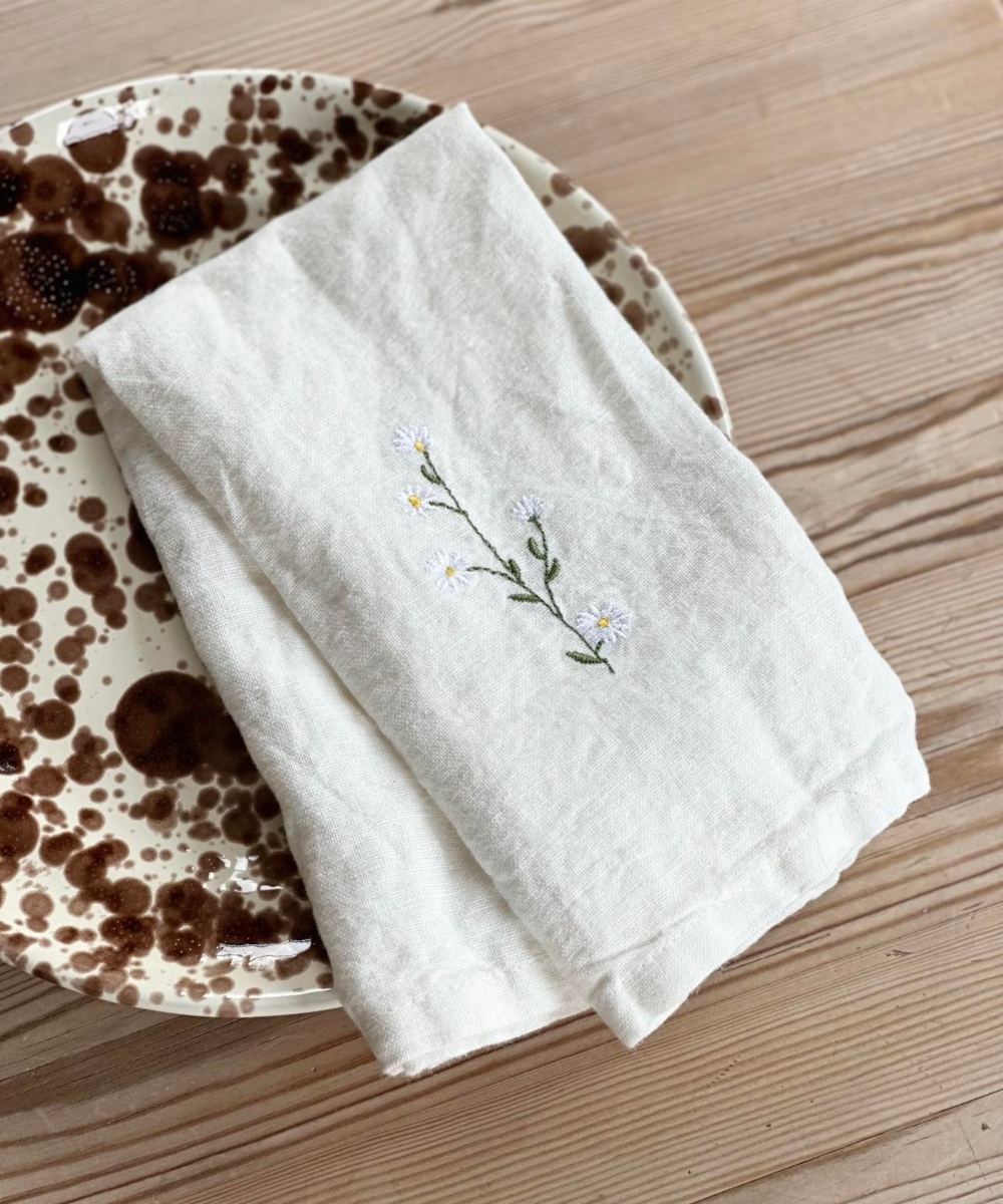 Ib laursen Tøyservietter Offwhite Blomster Hvit