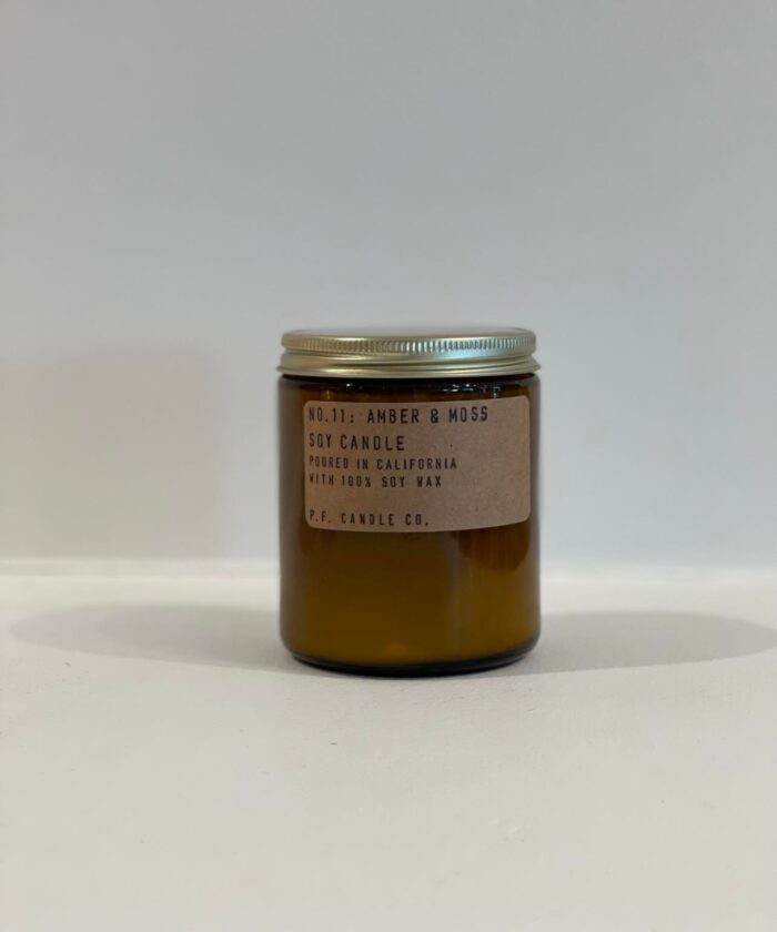 P.F. Candle Co. No.11 Amber & Moss Duftlys Standard 200g