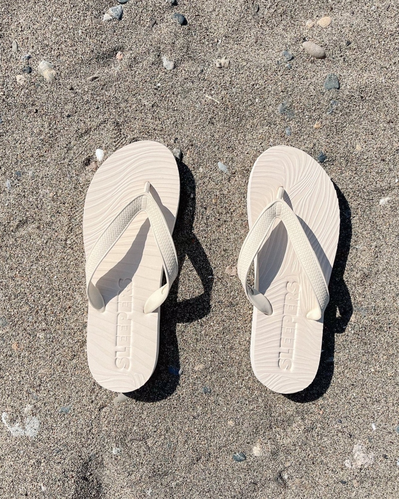 Sleepers Slim Wide Strap Slippers Eggnog