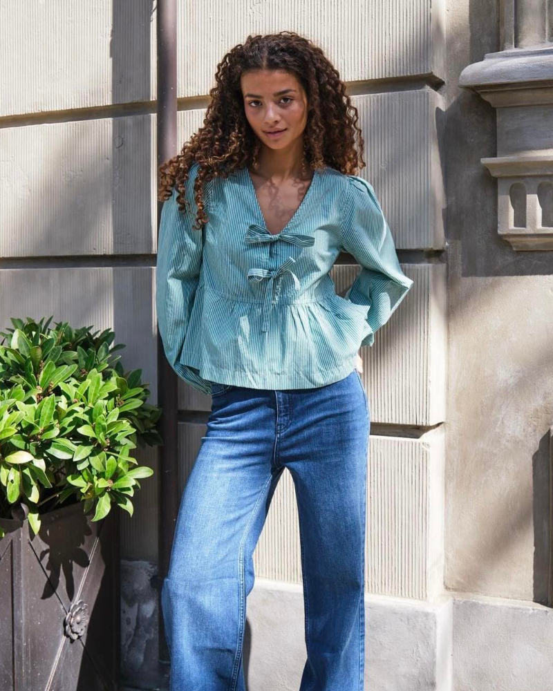 Neo Noir Esmee Small Stripe Bluse Green