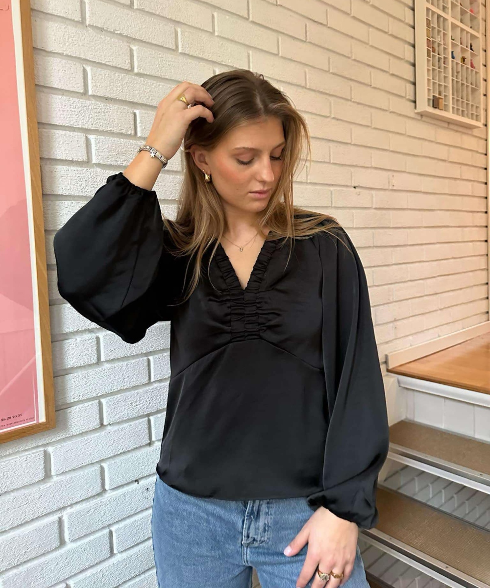 Neo Noir Istana Heavy Sateen Bluse Sort