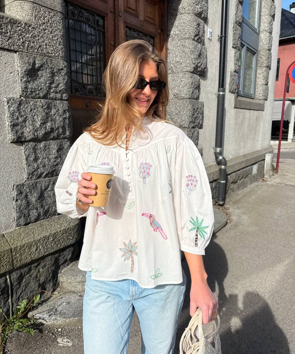 BRDR Hawaian Blouse Embroideryu White
