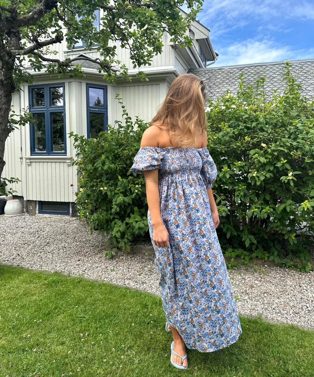 BY IDA Maren Long Kjole Blå Blomster