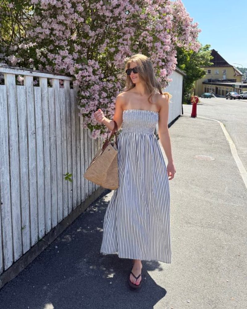 BY IDA Mira Lang Kjole Striper Blå Offwhite - Bilde 2