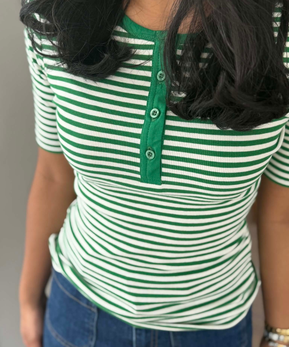 basic apparel Ludmilla SS Stripe Grandad T-skjorte Grønn Hvit - Bilde 2