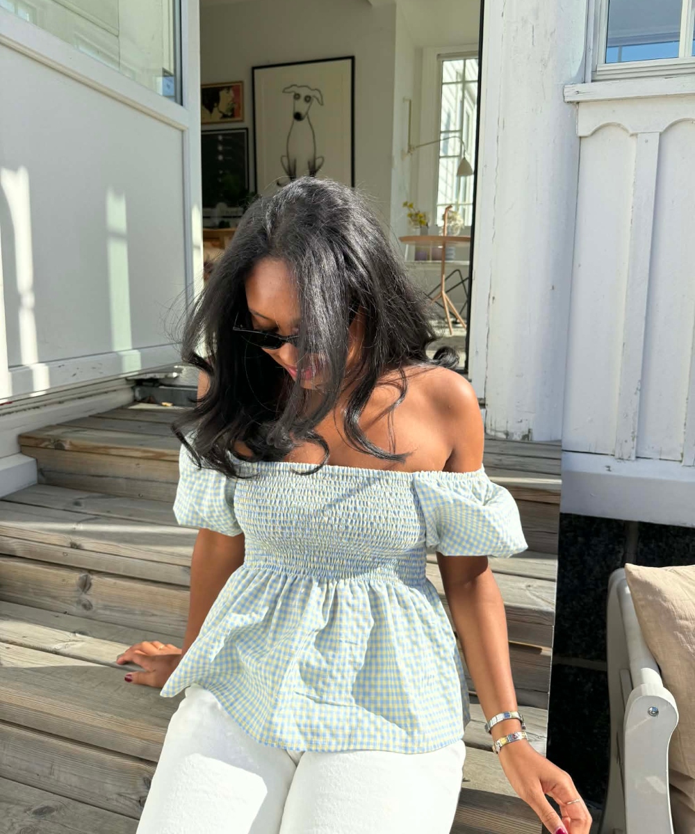 BY IDA Maren Off Shoulder Topp Ruter Lys Blå Gul Onesize