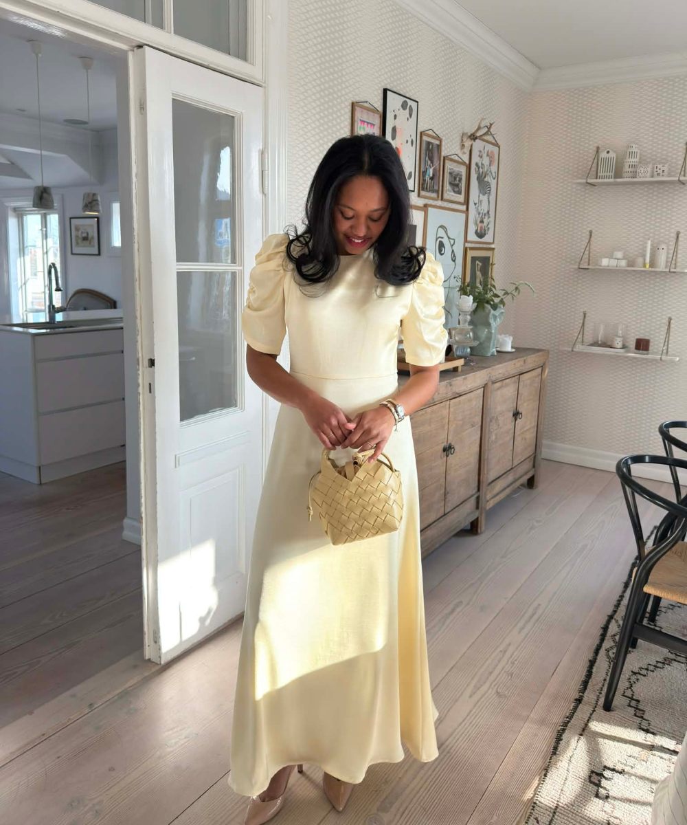Neo Noir Benuti Solid Kjole Light Yellow - Bilde 3