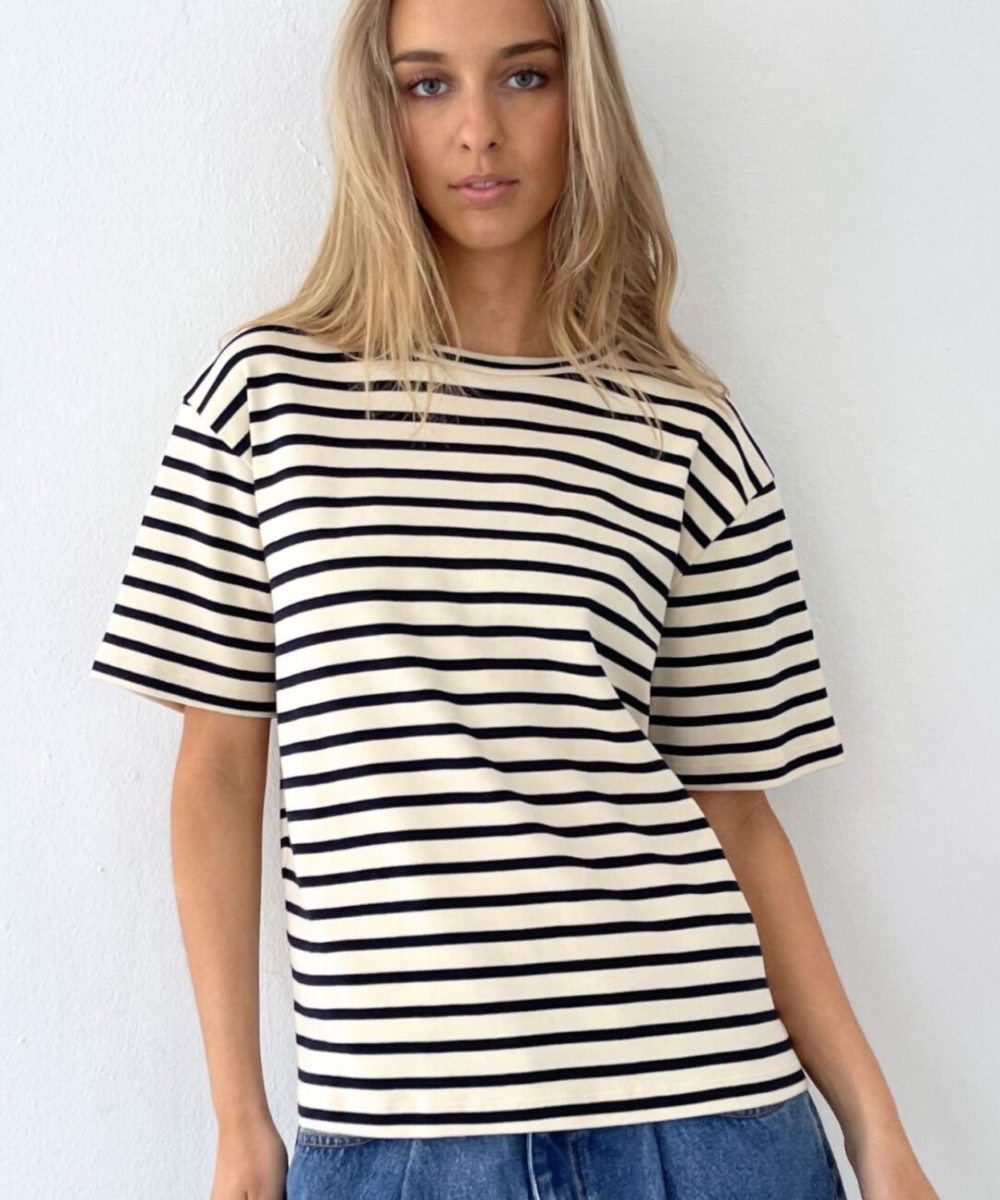 Boii Mejse Stripe T-skjorte Offwhite Sort