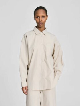 GAI + LISVA Astrid Oversize Skjorte Sand