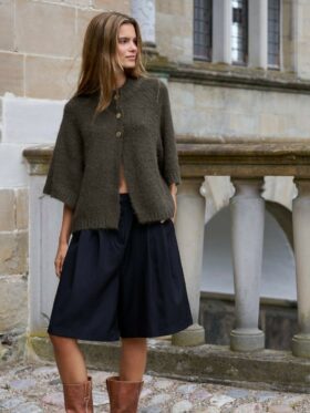 Neo Noir Benuta Fluffy Cardigan Army
