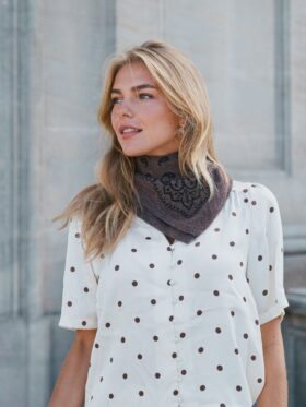Neo Noir Adelina Skjerf Brown Melange