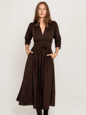 MISSMAYA Maria Kjole Chocolate Poplin